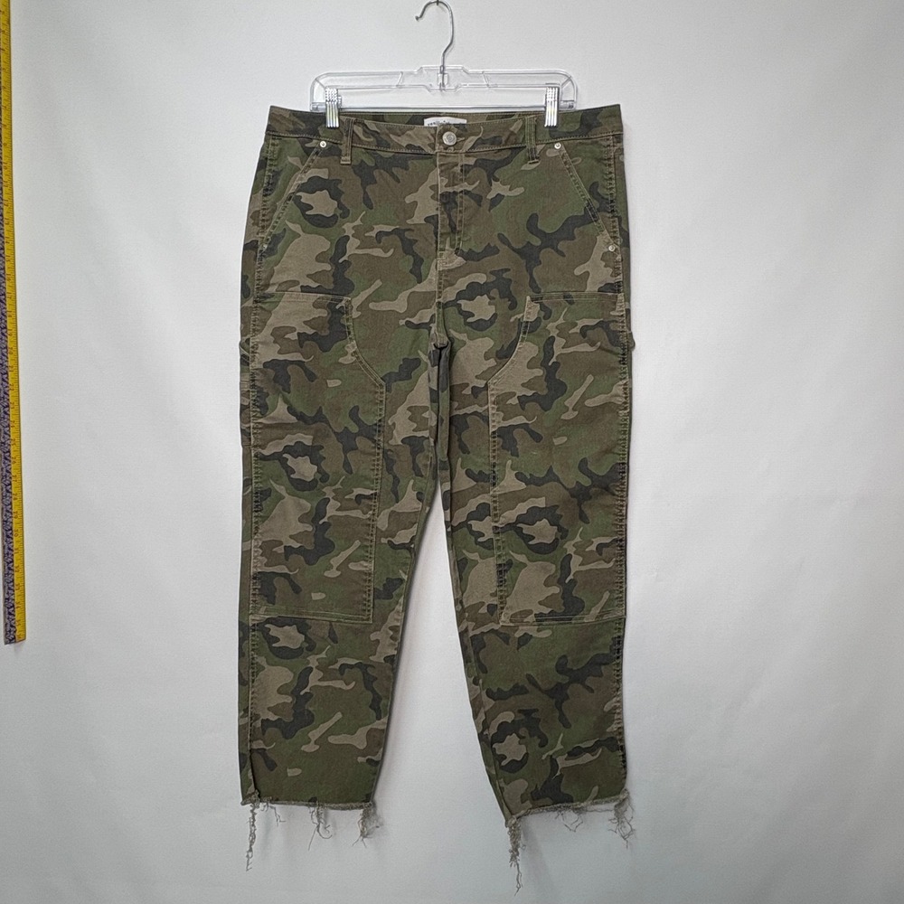 Vanilla Star Camo Carpenter Pants Womens 16 W32 High Rise Raw Hem Utility Green